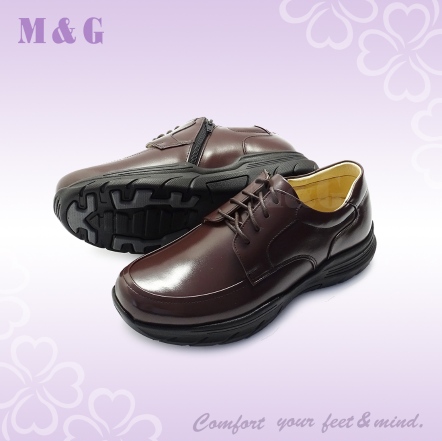 寬楦綁帶男皮鞋-EP06005
