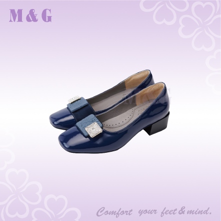 亮面方扣跟鞋-FD05610