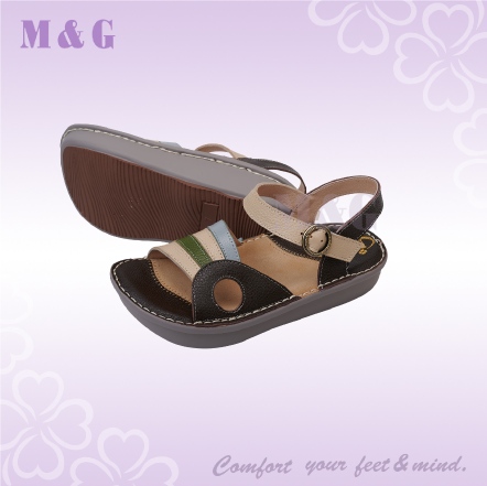 寬楦撞色涼鞋-ED05498