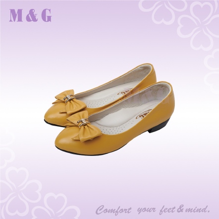 繽紛蝴蝶低跟鞋-YD05662